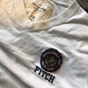 Abercrombie and Fitch XXL Muscle cut. Vneck shirt.